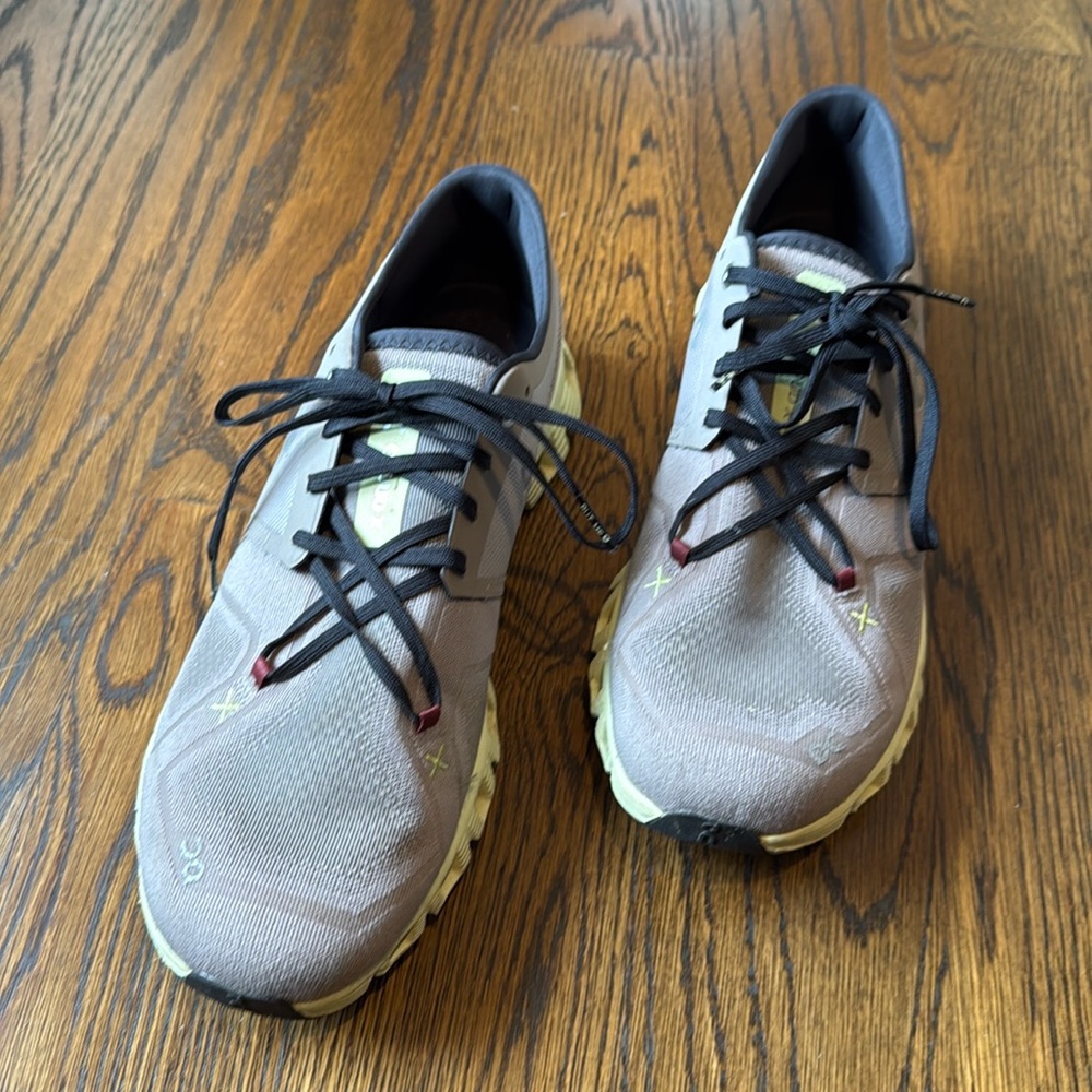 Men’s On Running Cloud X sneakers